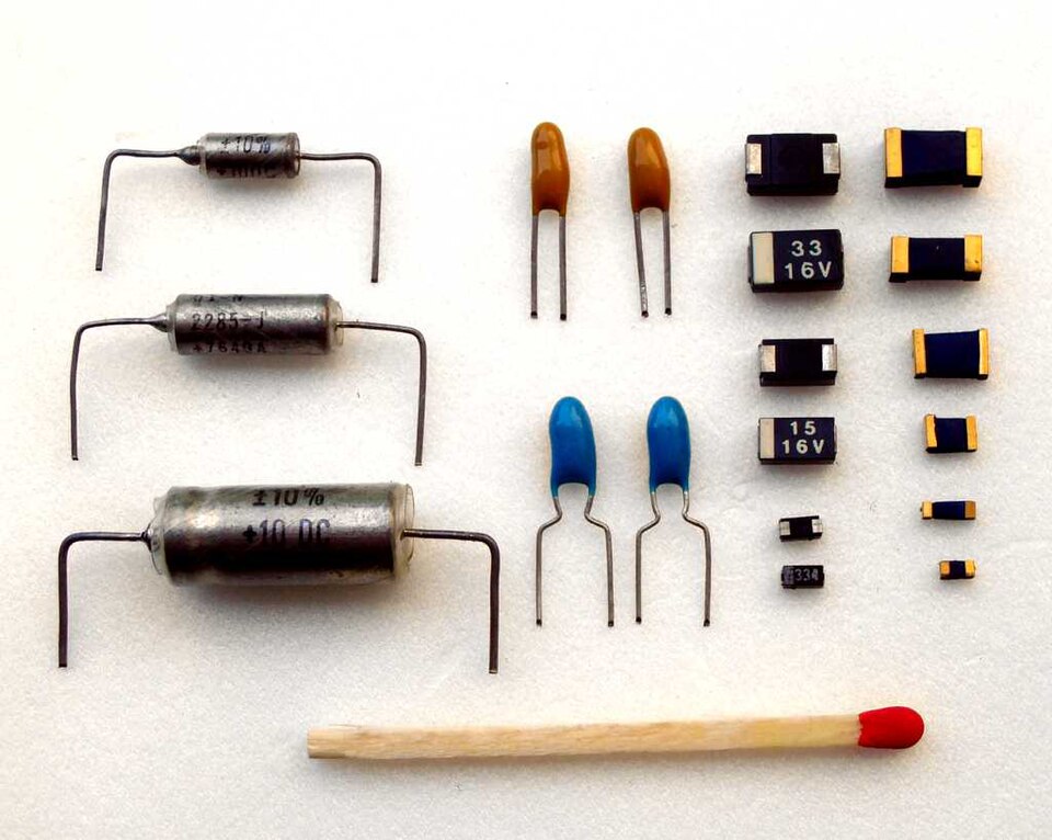 10µF 25V Tantalum Capacitor (5 pcs)