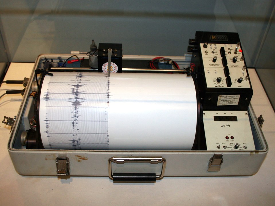 SW-420 Vibration Sensor Module